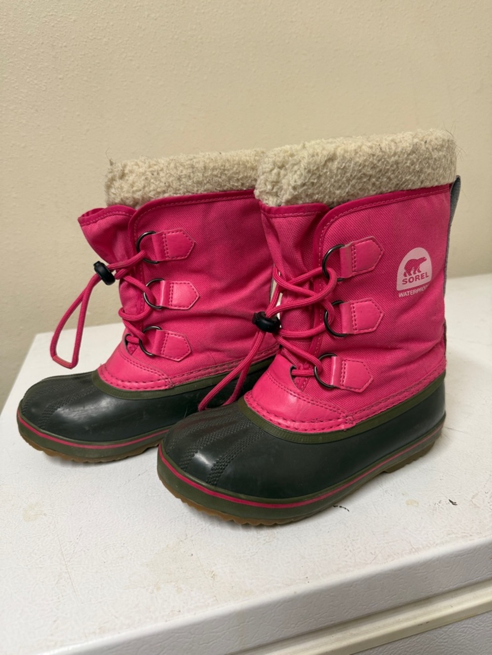 Sorel Hot Pink and Black Insulated Snow Boots